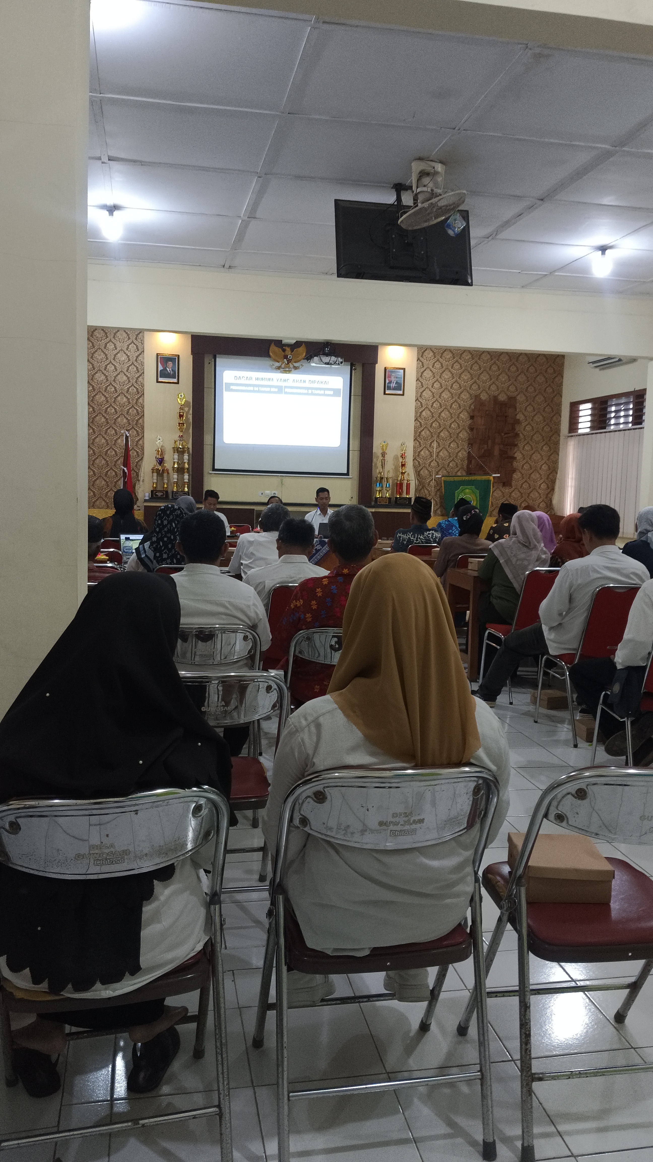 Revisi undangan muskal kemiskinan dan RLTH, pembentukan tim review RPJMDes, rakor pembentukan koperasi merah putih Revisi undangan muskal kemiskinan dan RLTH, pembentukan tim review RPJMDes, rakor pembentukan koperasi merah putih